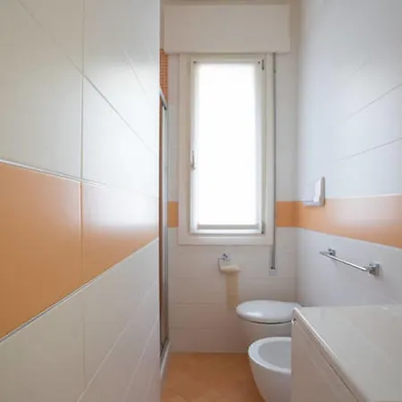 Апартаменты Big And Luminous Flat In Лидо-ди-Езоло