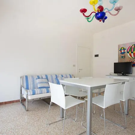 Big And Luminous Flat In Апартаменты